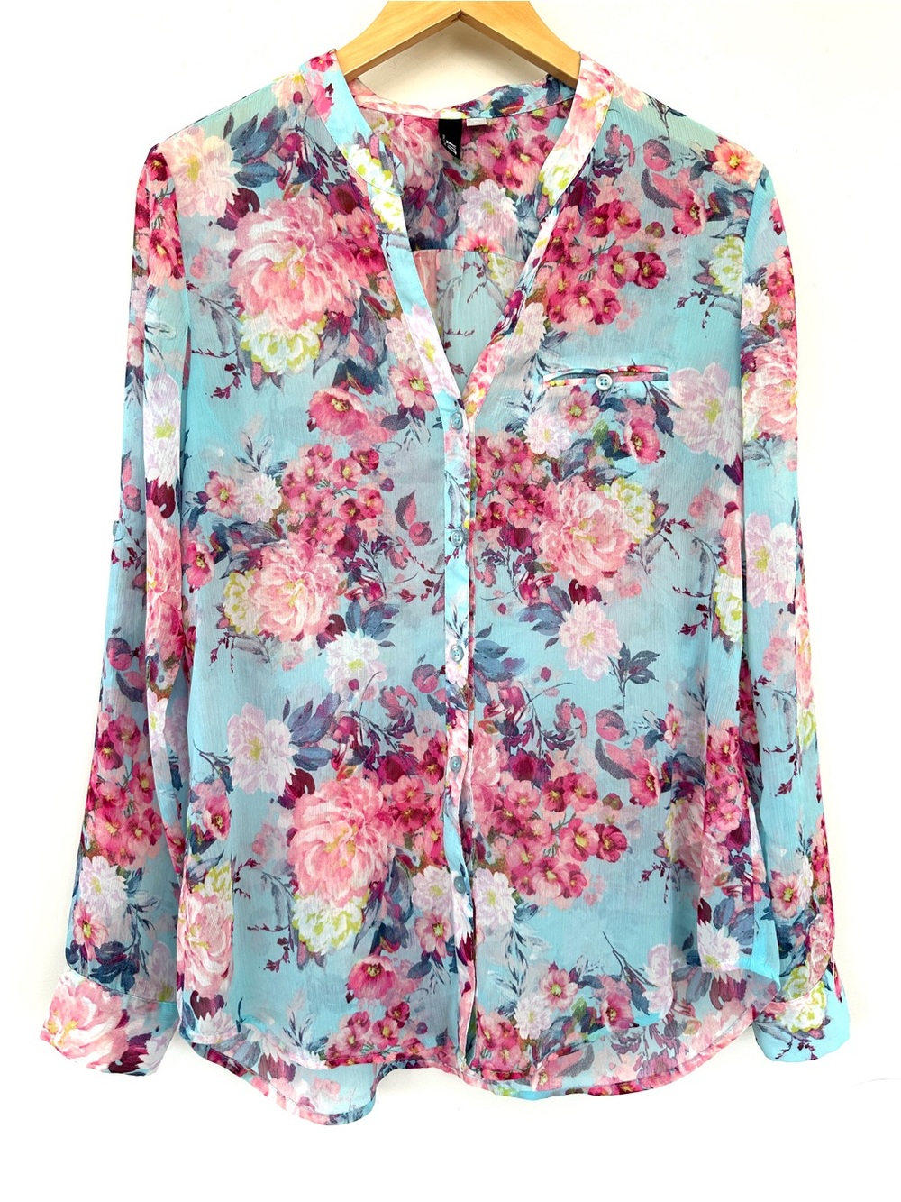 Kut from the Kloth Floral Button-Up Blouse in Light Blue and Pink